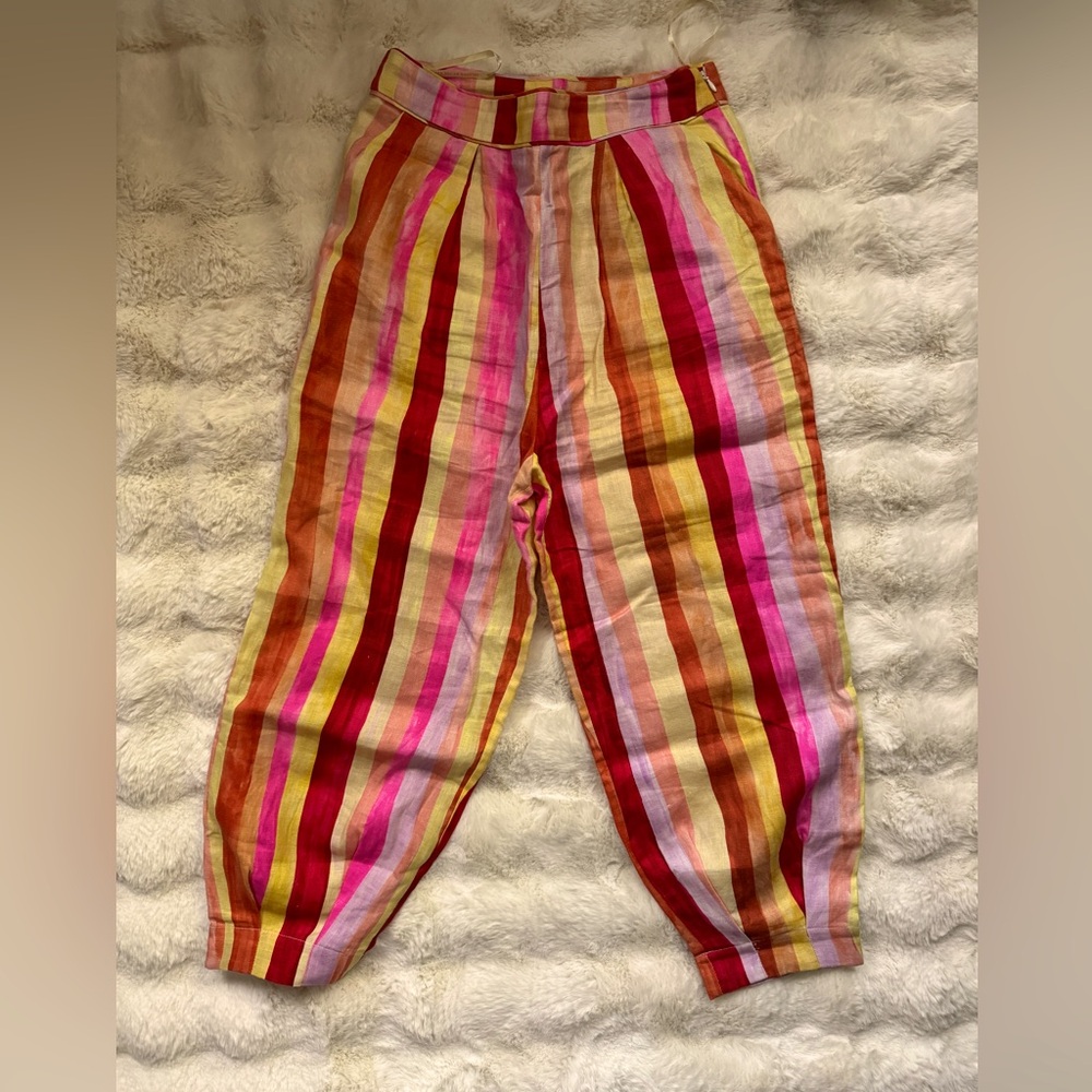 Farmrio 💯 linen striped multi colored pants with front and back pockets.